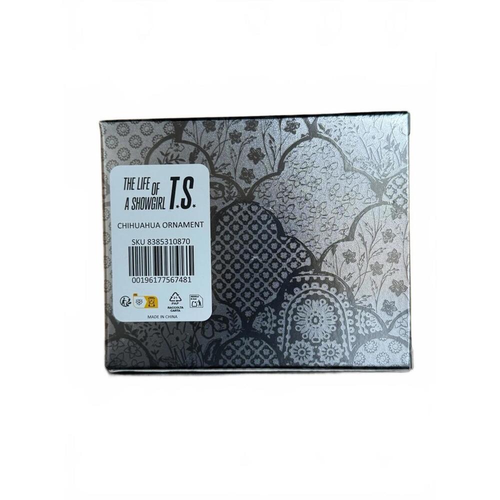 Taylor Swift Toy Chihuahua Barking At Me From A Tiny Purse Ornament In Hand - Picture 6 of 7